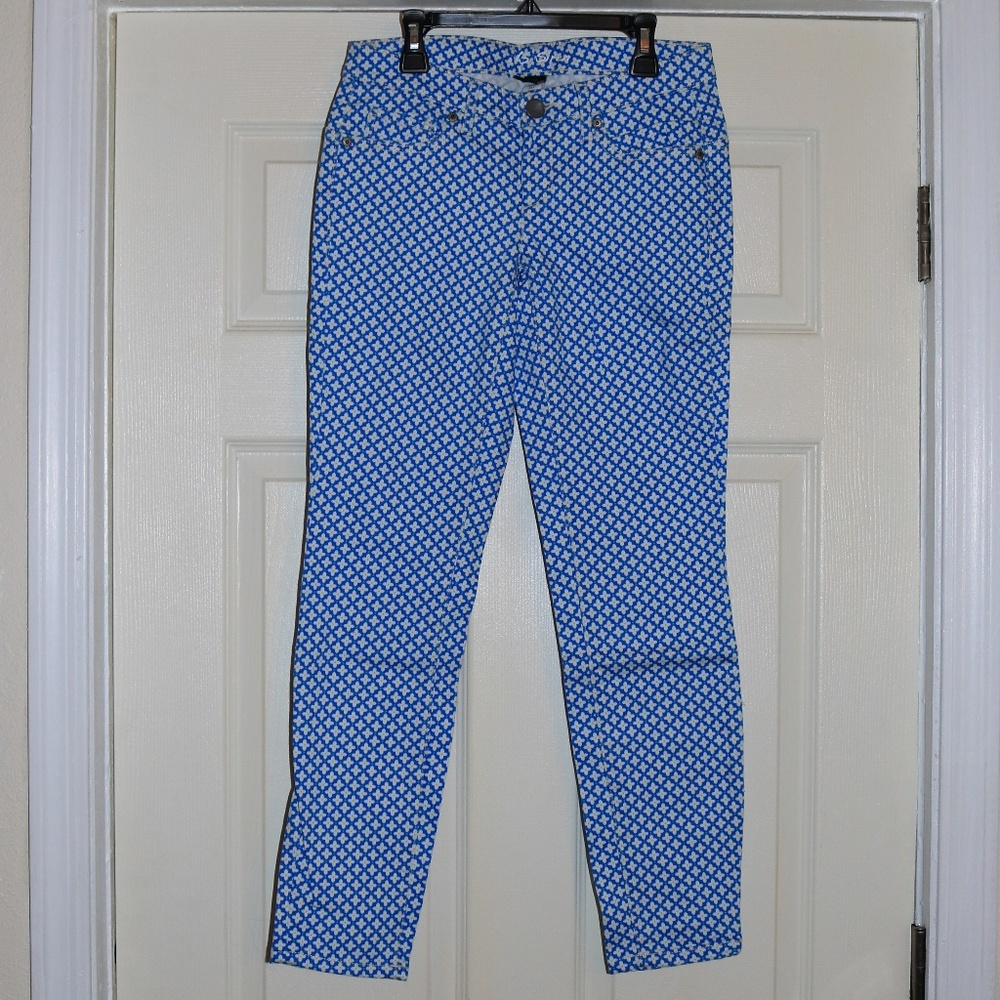 NEVER WORN VS Siren Capri, sz 0, Blue/White Floral